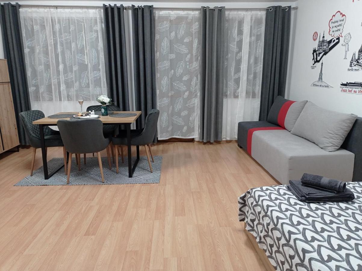 Prague Suite Burgas Ngoại thất bức ảnh